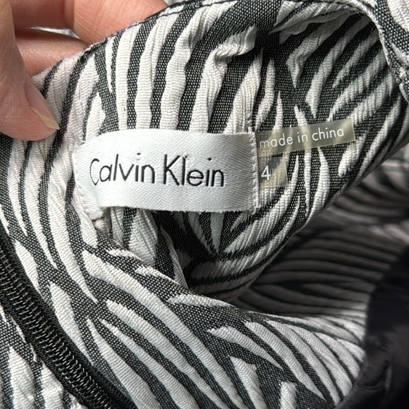 Calvin Klein Black Gray White Sleeveless Shift Dress Size 4 - Picture 7 of 8